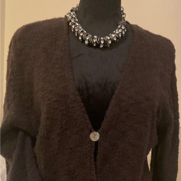 WOMENSWEAR NOMADIC TRACK PURPLE BUTTON DOWN SWEATER. GOOD CONDITION. SIZE XL - Picture 4 of 15